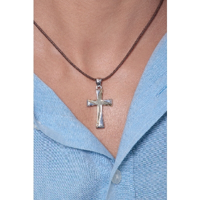 Kreuzanhänger aus Gelbgold und Weißgold 750