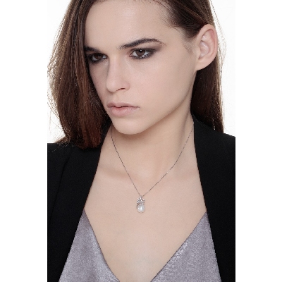 Weißgold Kette mit Perlenanhänger 