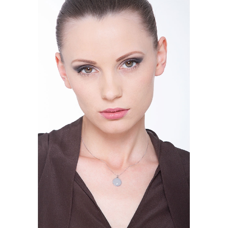 18K Weißgold Kette mit einer gravierbaren Medaille und einem Diamanten