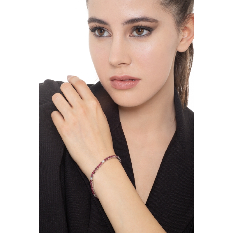 ICED OUT Tennisarmband mit Diamanten und Rubinen Weißgold 18K