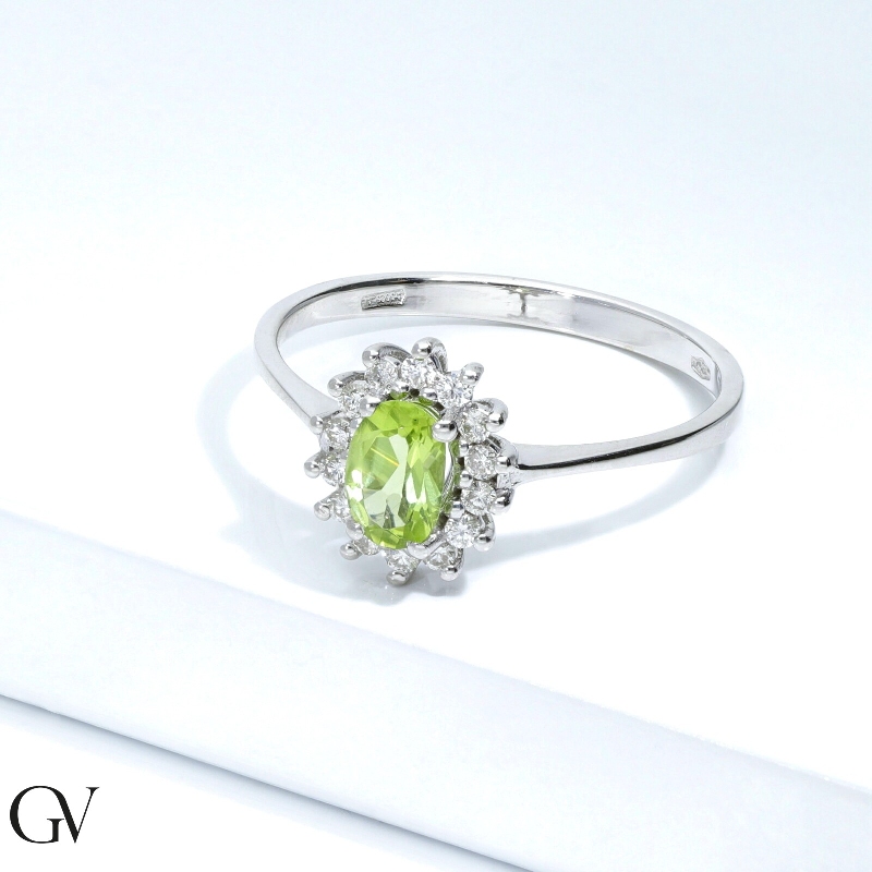 Peridot Halo Ring mit Diamanten Weißgold 18k