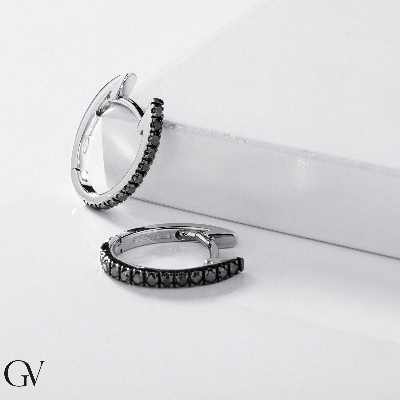 Ovale Ohrringe mit schwarzen Diamanten Weißgold