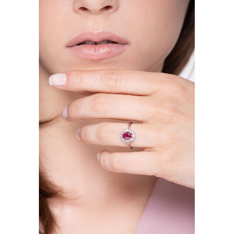 Weißgold Ring mit Rubinstein und Diamanten