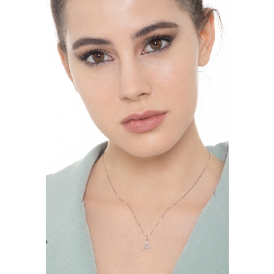 Kette mit Buchstabe A aus Weißgold und Diamanten