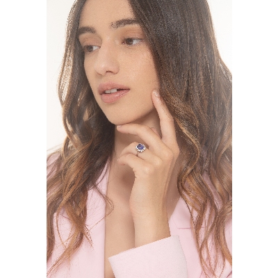 Tansanit Ring mit 14 Diamanten 18k Weißgold 750