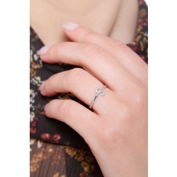 Ring mit Buchstabe S Weißgold und Diamanten 2