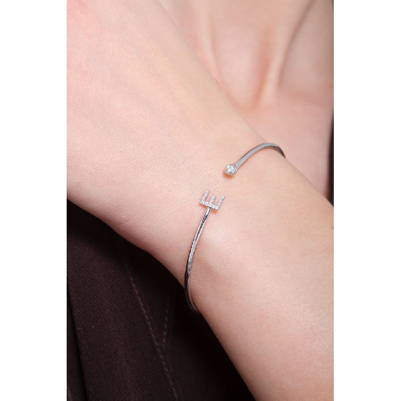 Weißgold-Armreif mit Buchstabe E aus Diamanten