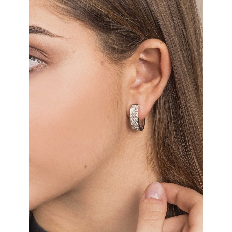 Weißgold 750 ovale Creolen mit Diamanten 