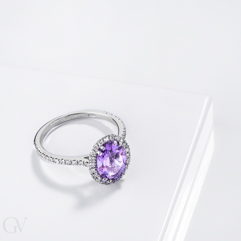Amethyst Ring mit Diamanten 18K Weißgold