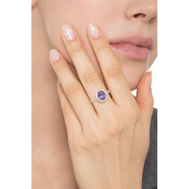 Amethyst Ring mit Diamanten 18K Weißgold
