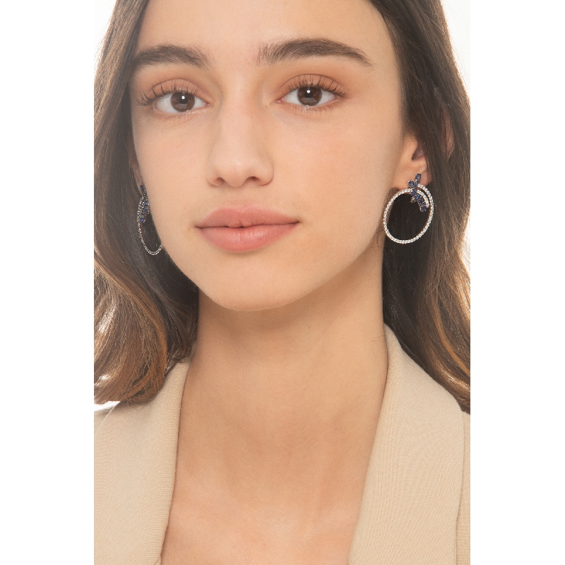 Weißgold-Ohrringe mit blauen Saphiren und Diamanten