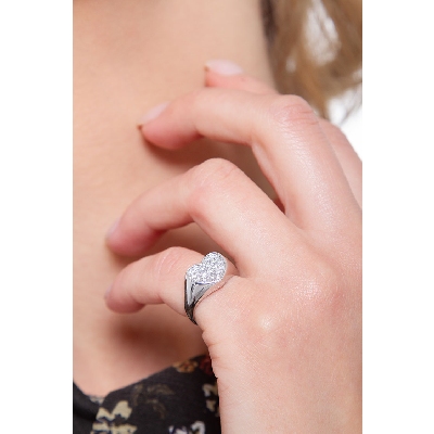 Herz Weißgoldring mit Diamanten 