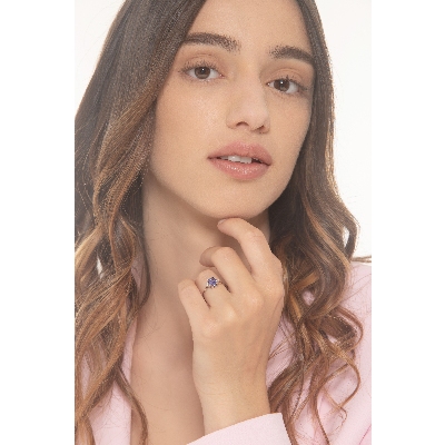 Weißgold Ring Damen mit reckteckigem Tansanit und Diamanten 