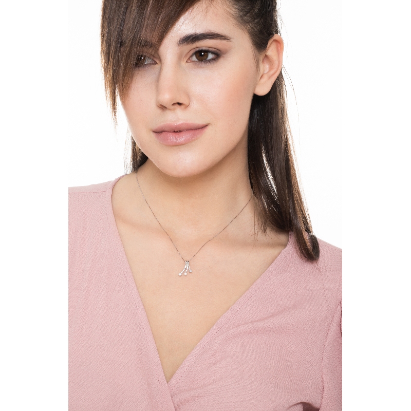 Weißgoldkette mit drei Diamanten 