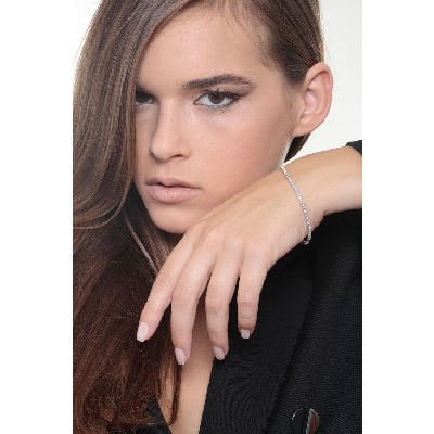 Tennisarmband aus Weißgold mit Diamanten 