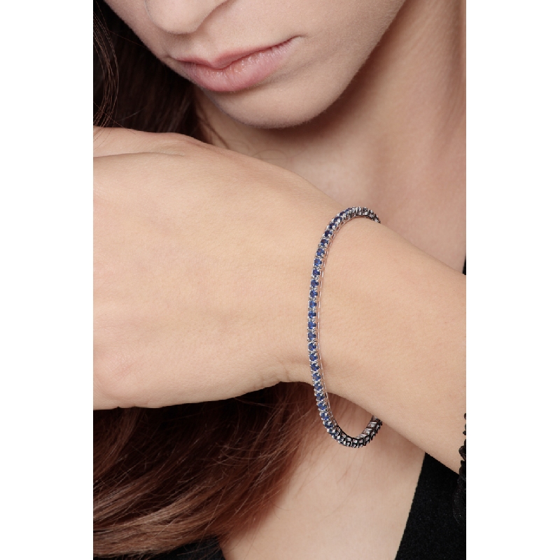Weißgold Tennisarmband mit Saphiren