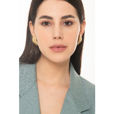 Satinierte und polierte blütenförmige Ohrringe aus 18 Karat Gelbgold