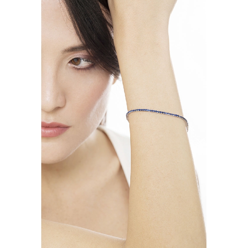 Weißgold 750 Tennisarmband mit blauen Saphiren