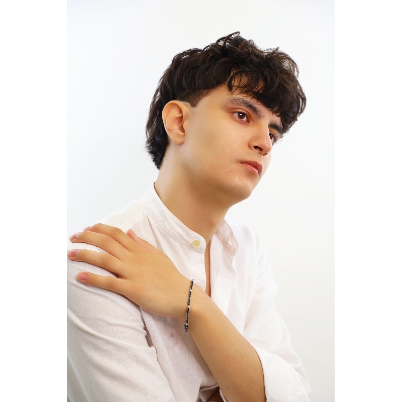 ICED OUT Armband Tennis mit schwarzen und weißen Diamanten 