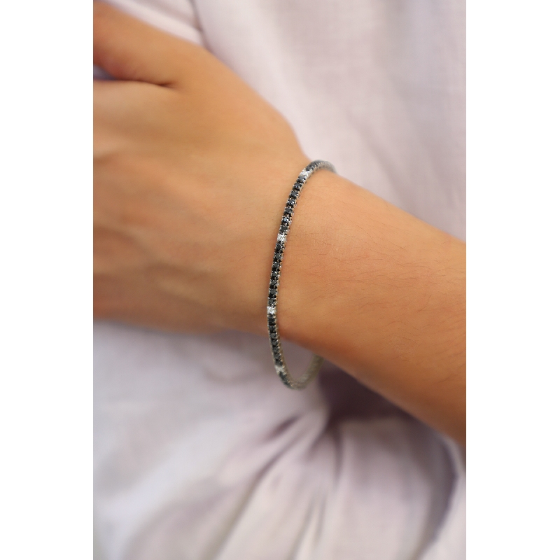 ICED OUT Armband Tennis mit schwarzen und weißen Diamanten 
