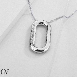 Weißgold 18K Kette mit ovalförmigem Anhänger mit einer Reihe von Diamanten  2