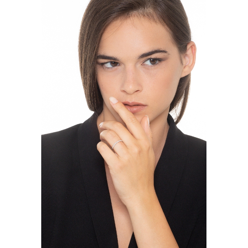 Ring Weißgold mit 17 Diamanten 