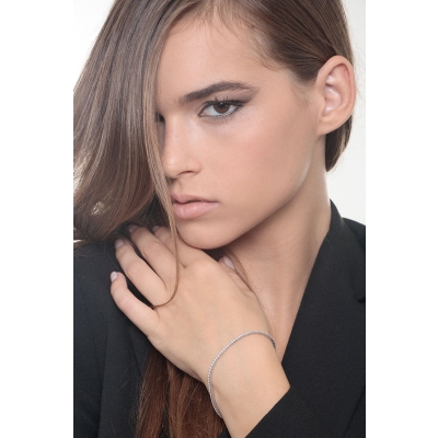 18 Karat Weißgold Tennisarmband mit Diamanten