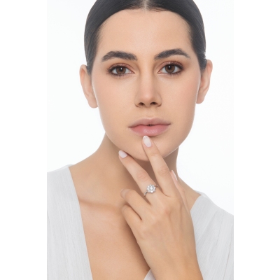 Blumenförmiger Halo Ring Weißgold mit Diamanten