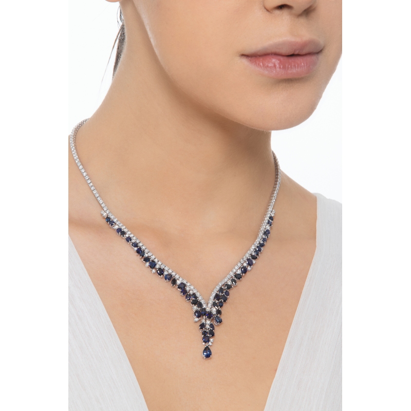 Designer Kette mit blauen Saphiren und Diamanten 
