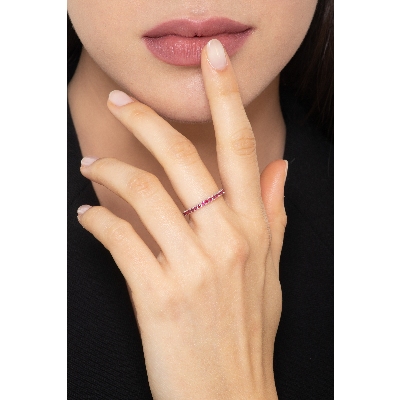 Eternity Ring aus 18 Karat Weißgold mit Rubinen