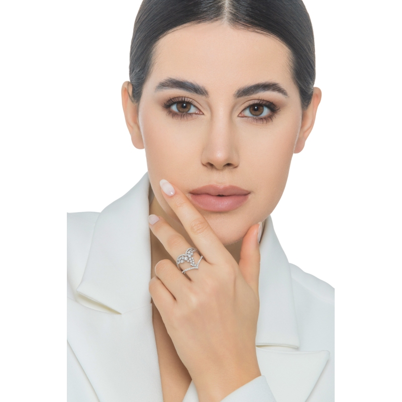 Weißgold 750 Designer Ring mit Brillanten 