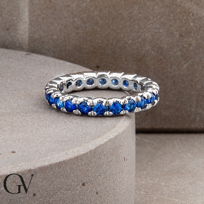 Saphir-Memoire-Ring mit Fassung aus 18k Weißgold