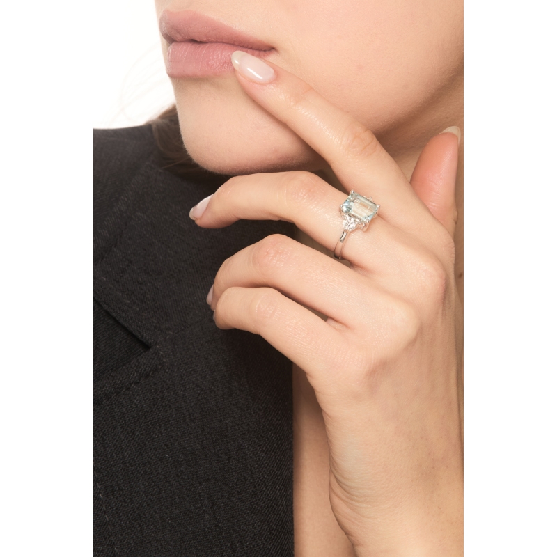 Aquamarin Ring mit Diamanten 750er Weißgold