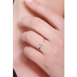 Weißgold 750 Ring mit L aus Diamanten 2