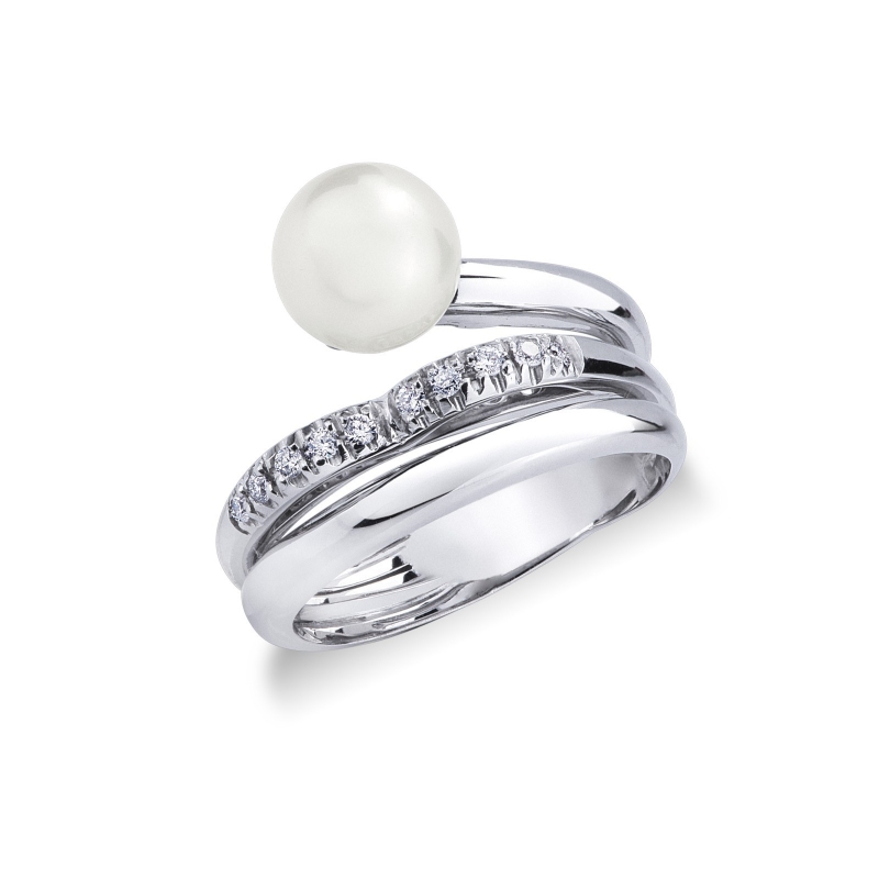 Weißgold Ring mit Perle und Diamanten 