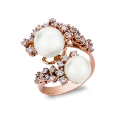 Perlenring aus Roségold mit Diamanten