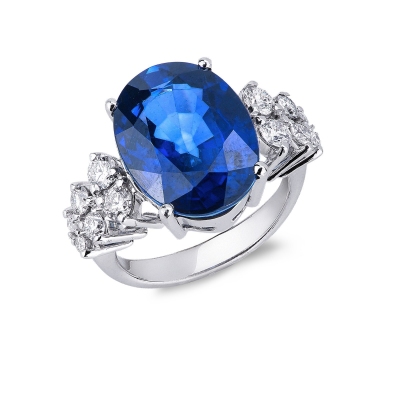 Ring aus 18K Weißgold 750 mit blauem Saphir und Diamanten
