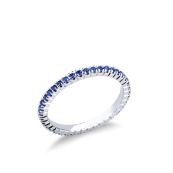Memoire Ring mit blauen Saphiren Brillantschliff