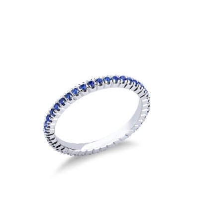 Memoire Ring mit blauen Saphiren Brillantschliff