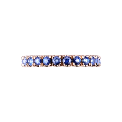 Eternity Ring aus Roségold mit blauen Saphiren