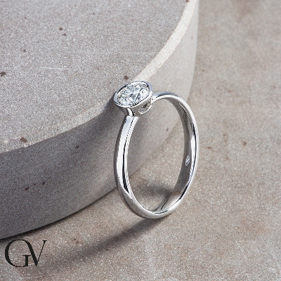 Weißgold Verlobungsring mit einem 0,50 ct Diamant