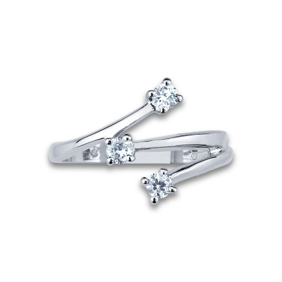 Moderner Verlobungsring aus Weißgold mit 3 Diamanten