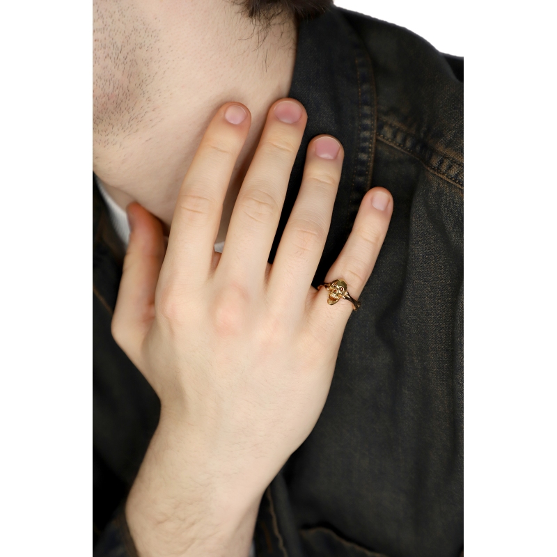 Totenkopf Ring aus 18k Roségold mit schwarzen Diamanten