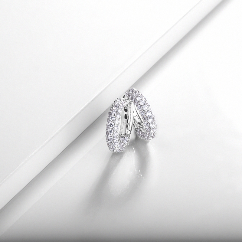 Weißgold 750 Creolen mit Diamanten