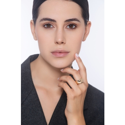 Glänzender Bandring aus 18K Gelbgold