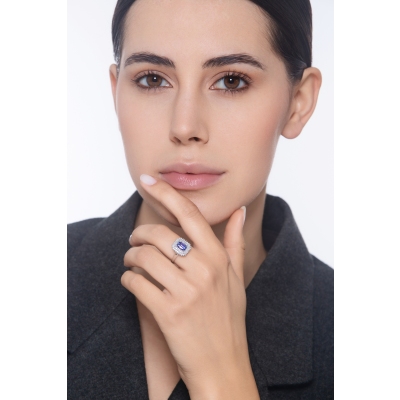 Tansanit Ring aus Weißgold 750 mit Diamanten