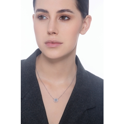 Damenkette aus Weißgold mit Aquamarin und Diamanten