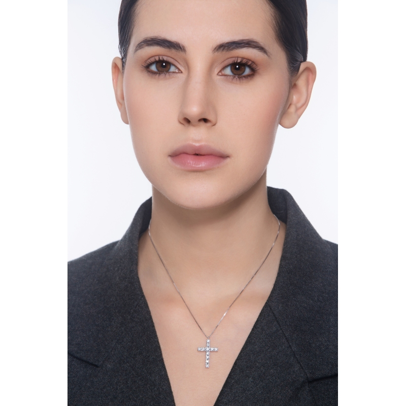 Weißgold 750 Kette mit Kreuz aus Diamanten