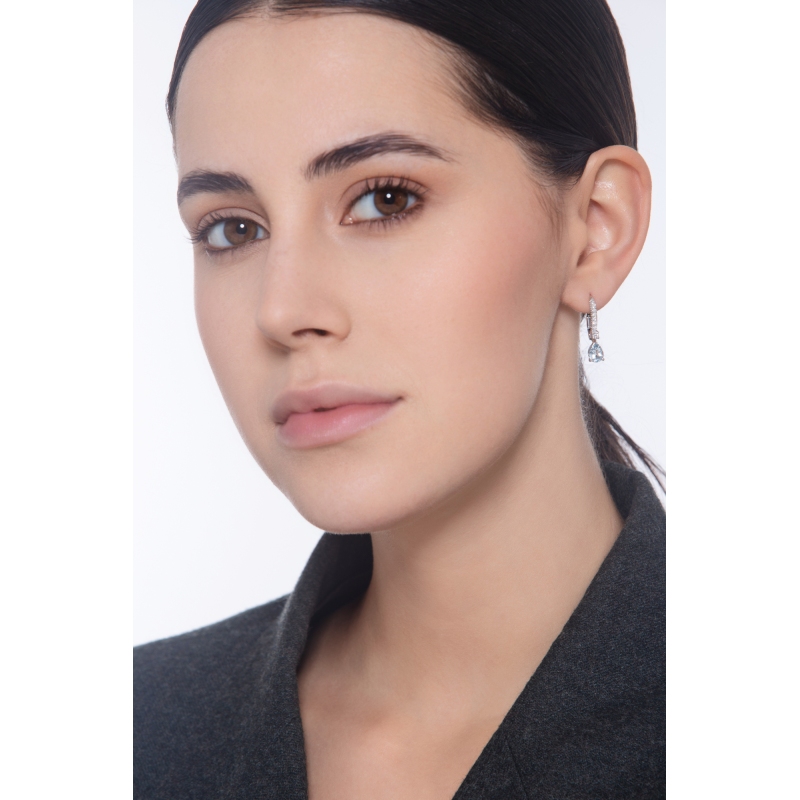 Weißgold 750 Ohrhänger mit Aquamarinen und Diamanten