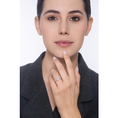 Verlobungsring aus Weißgold 18K mit Diamant Herzschliff 0.30 kt GIA